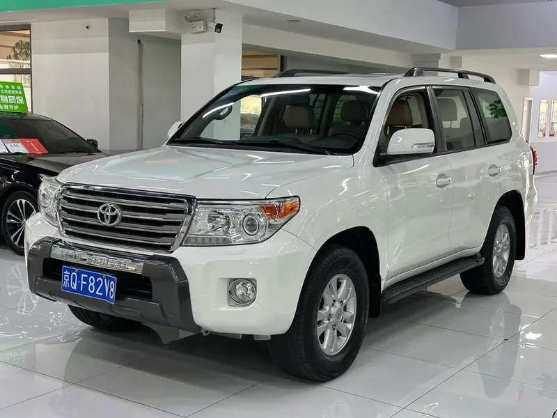 Toyota Land Cruiser, 2012