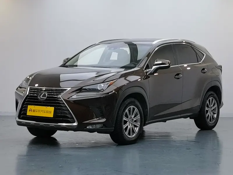 Lexus NX, 2018