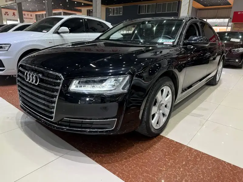 Audi A8, 2013