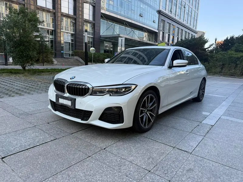 BMW 3-Series, 2021