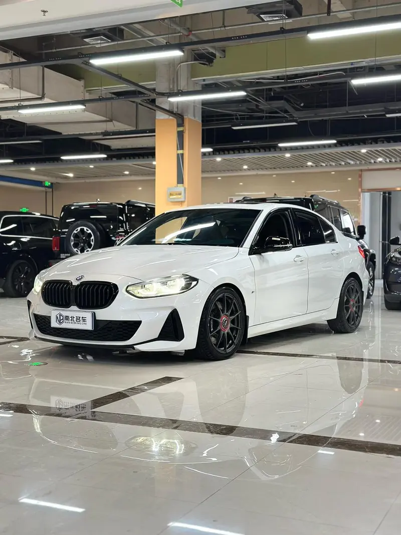 BMW 1-Series, 2021