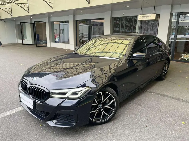 BMW 5-Series, 2021