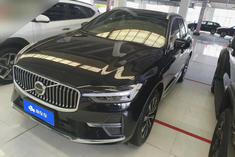 Volvo XC60, 2025