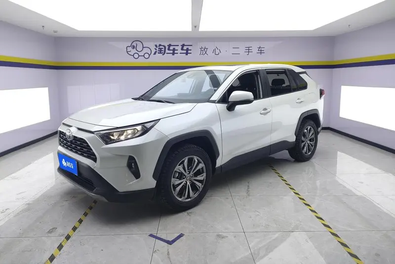 Toyota RAV4, 2023