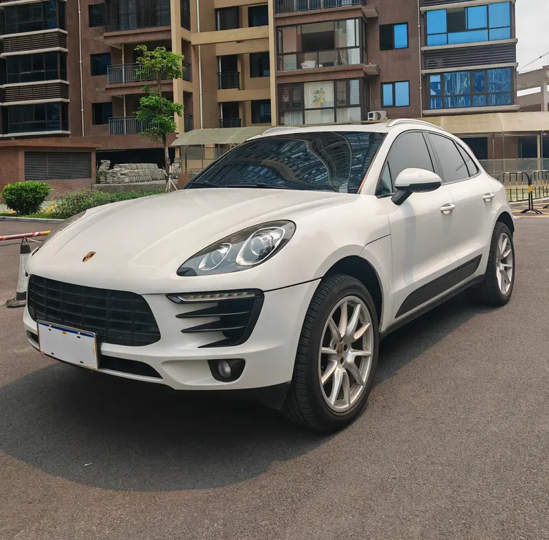 Porsche Macan, 2014