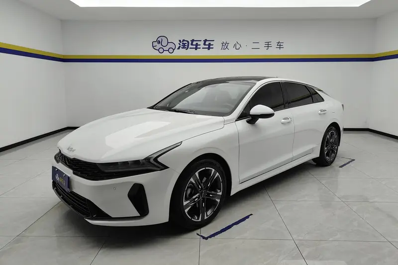Kia K5, 2021