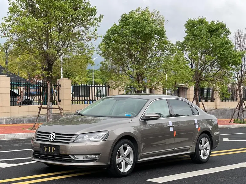 Volkswagen Passat, 2011