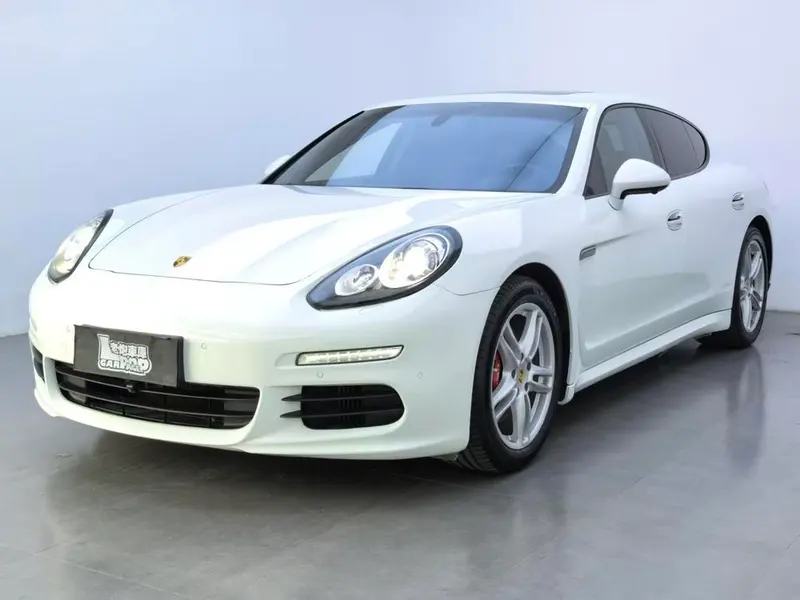 Porsche Panamera, 2016