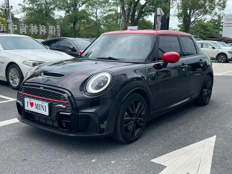 MINI MINI, 2022