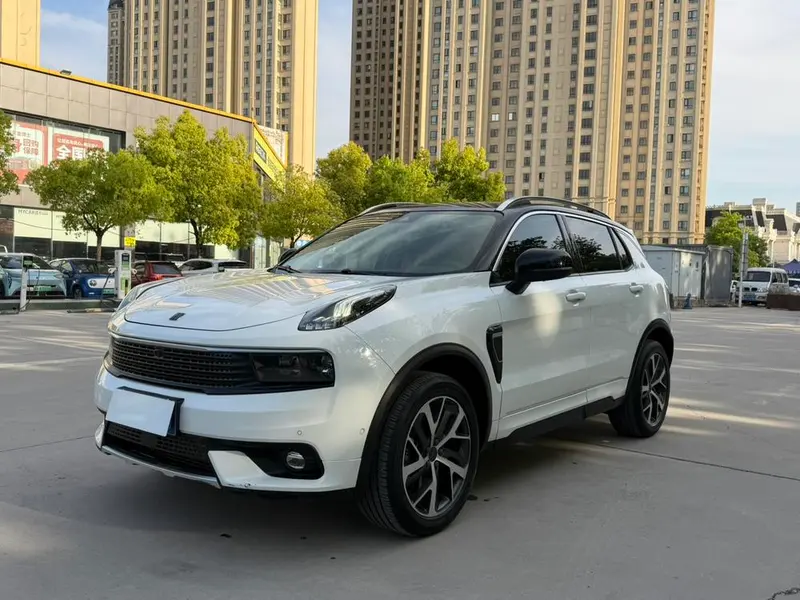 Lynk & Co 01, 2017