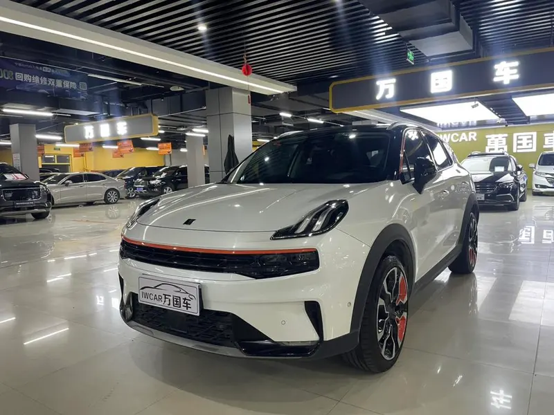 Lynk & Co 06, 2020