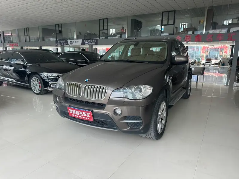 BMW X5 (Import), 2011