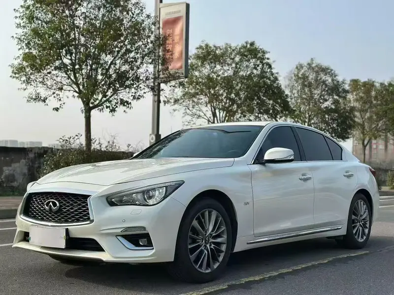 Infiniti Q50L, 2018