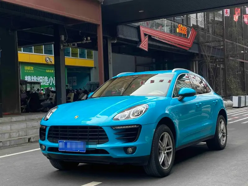 Porsche Macan, 2014