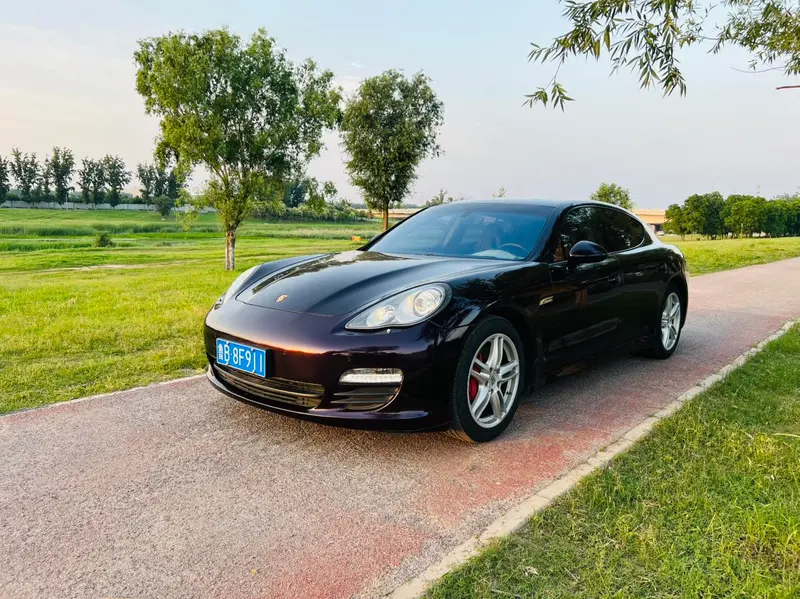 Porsche Panamera, 2012