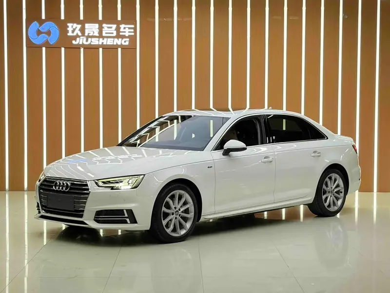 Audi A4L, 2018