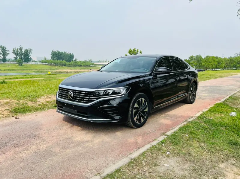 Volkswagen Passat, 2022