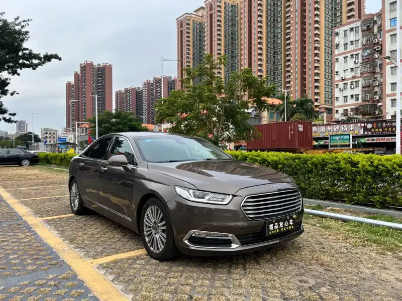 Ford Taurus, 2016