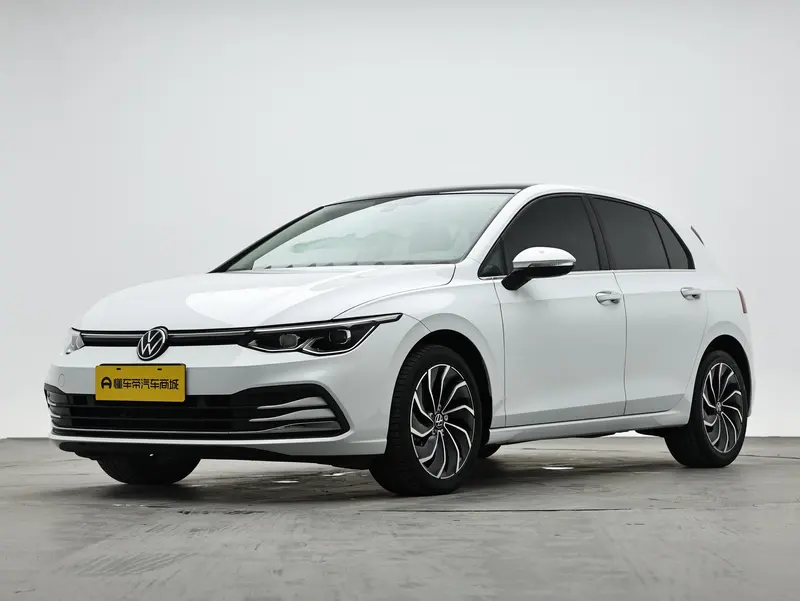 Volkswagen Golf, 2023