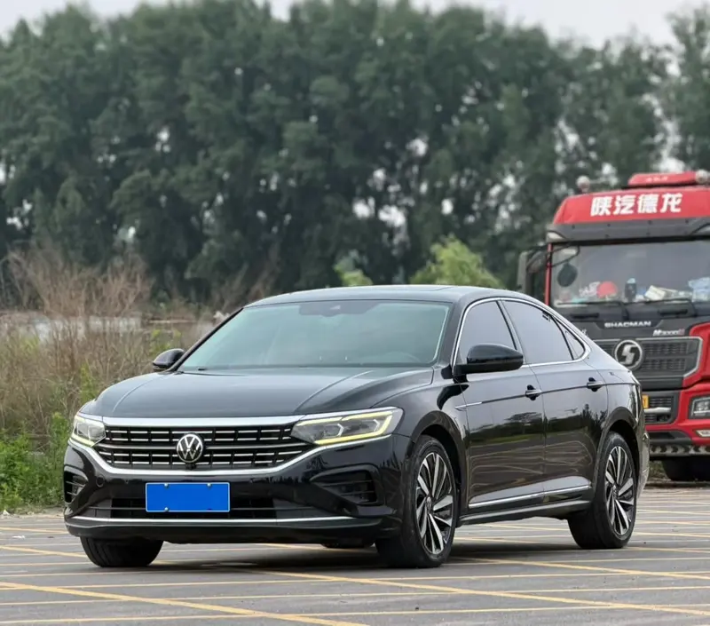 Volkswagen Passat, 2022