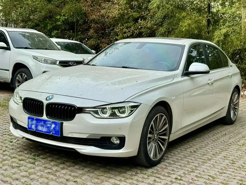 BMW 3-Series, 2019