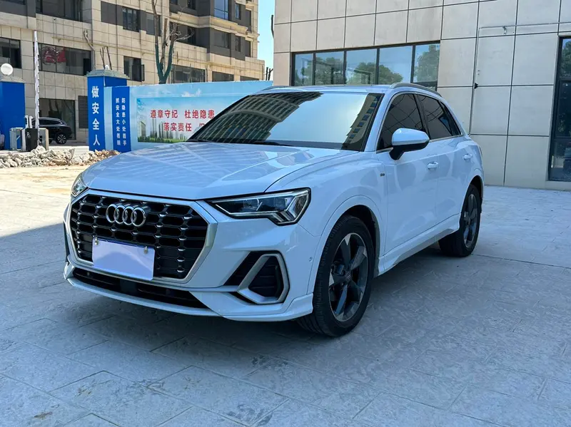 Audi Q3, 2021