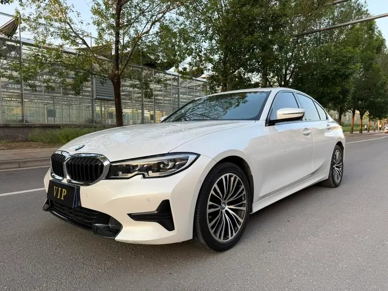 BMW 3-Series, 2020