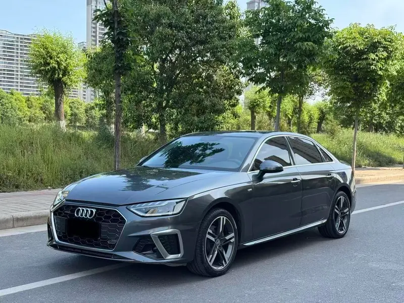 Audi A4L, 2020