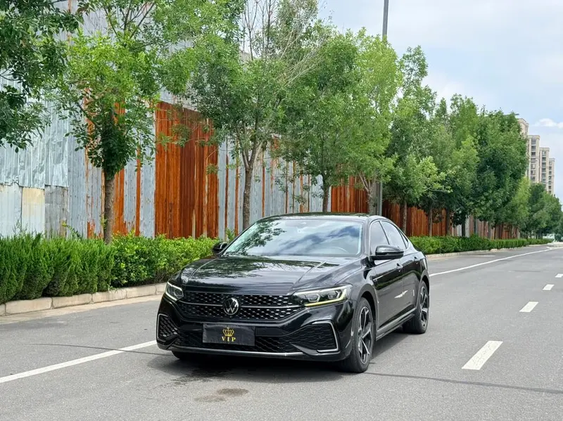 Volkswagen Passat, 2024
