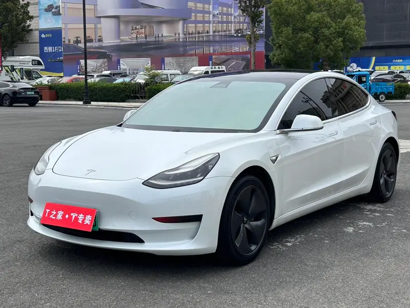 Tesla Model 3, 2020