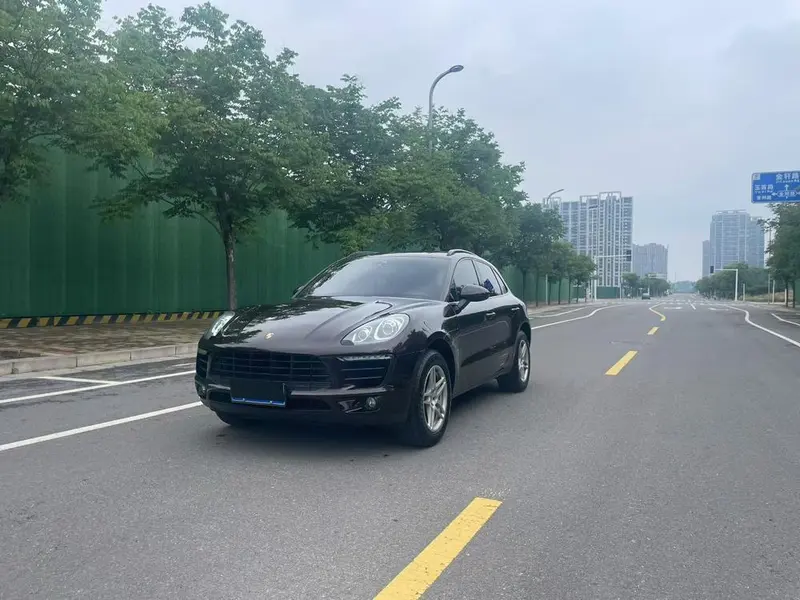 Porsche Macan, 2016