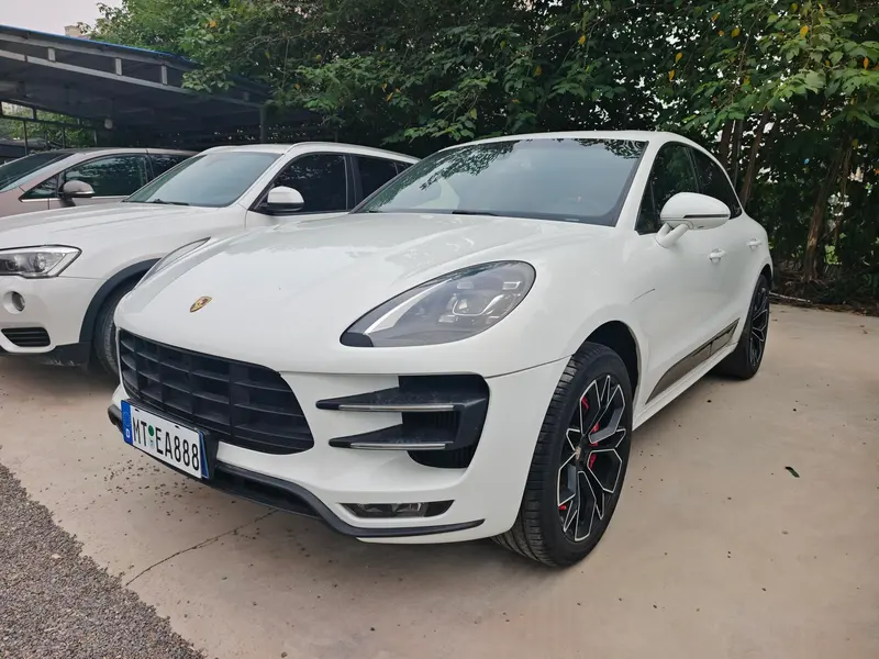 Porsche Macan, 2014