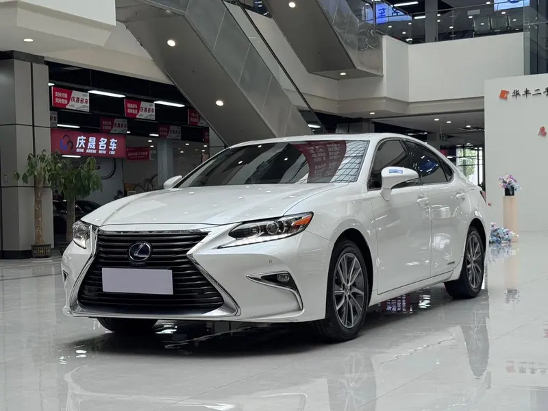 Lexus ES, 2017