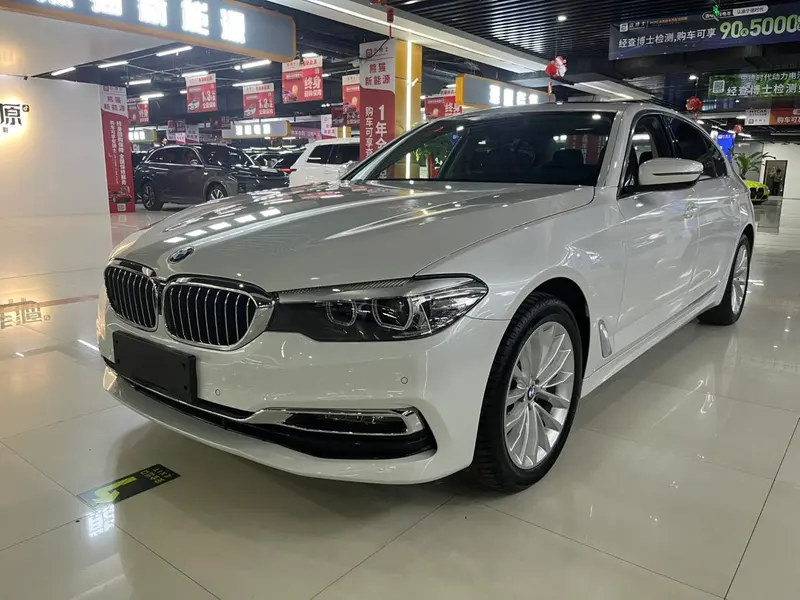 BMW 5-Series, 2019