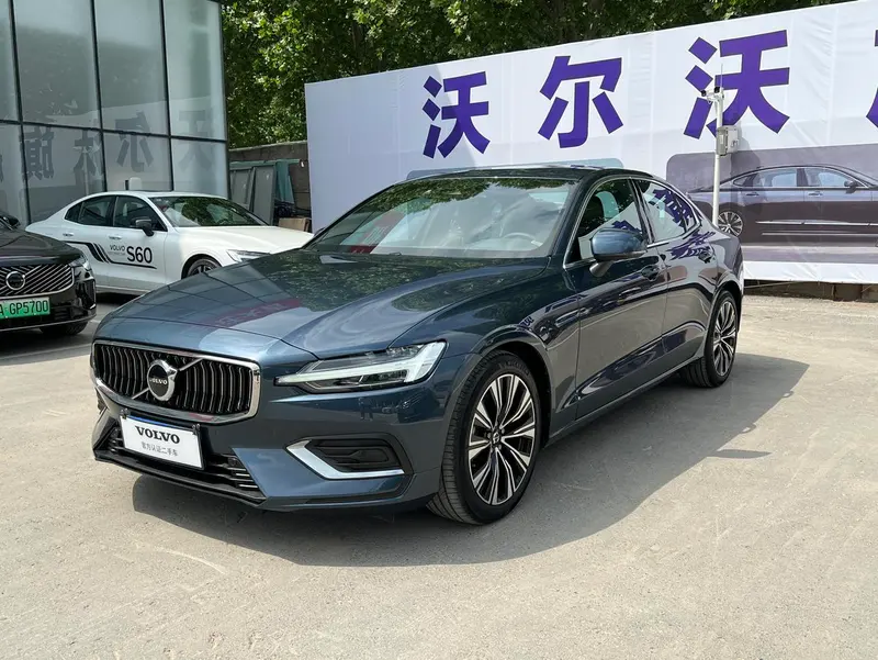 Volvo S60, 2025