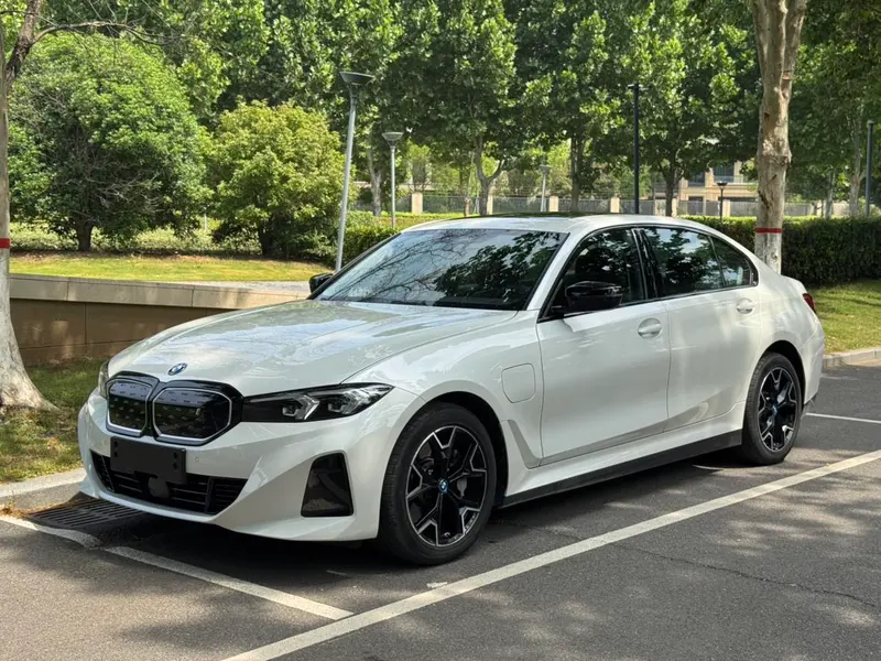 BMW i3, 2023