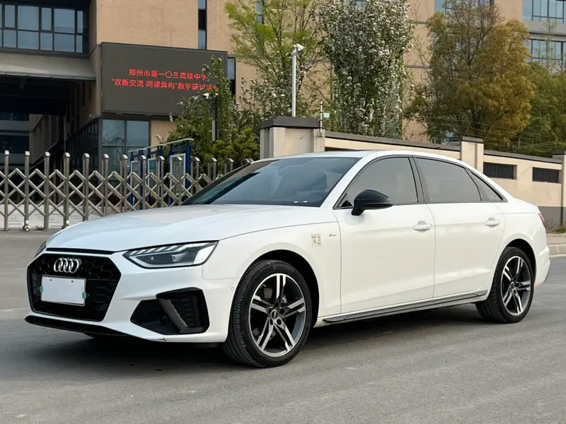 Audi A4L, 2022