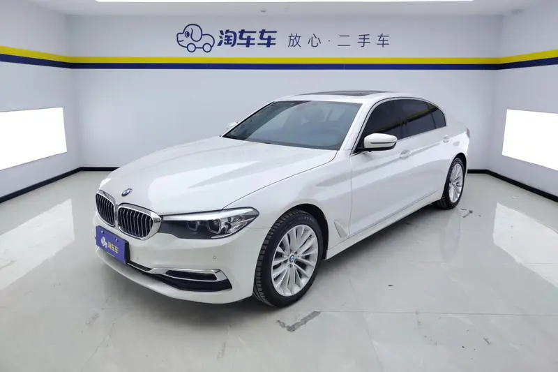 BMW 5-Series, 2019
