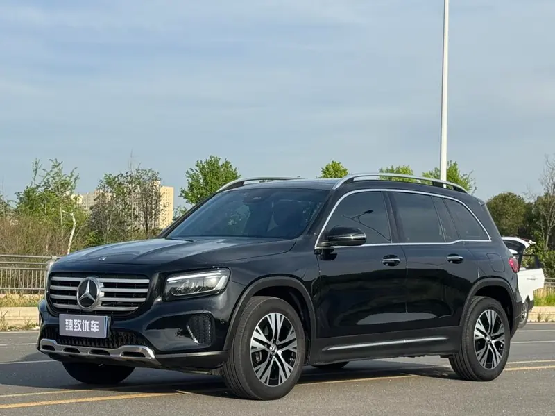 Mercedes-Benz GLB, 2024