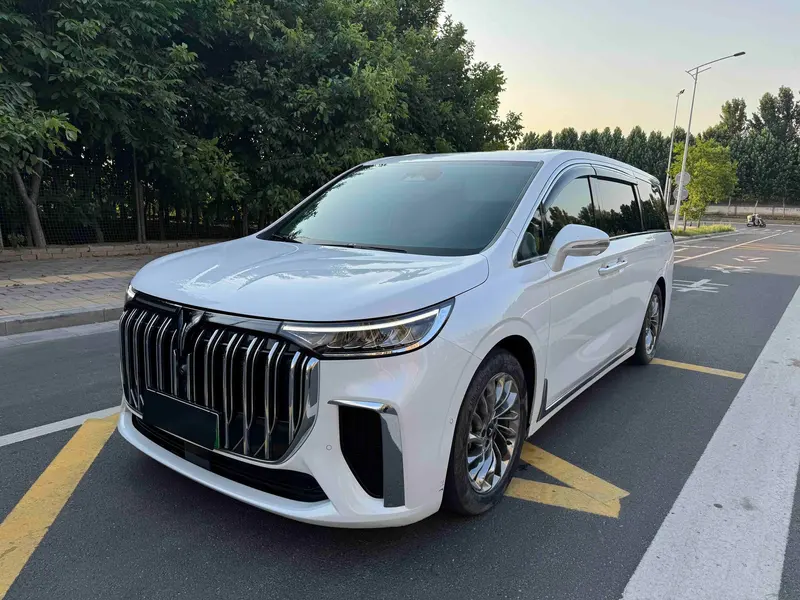 Voyah Dreamer PHEV, 2022