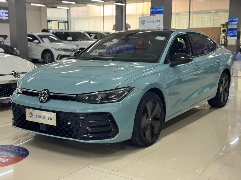 Volkswagen Passat, 2025