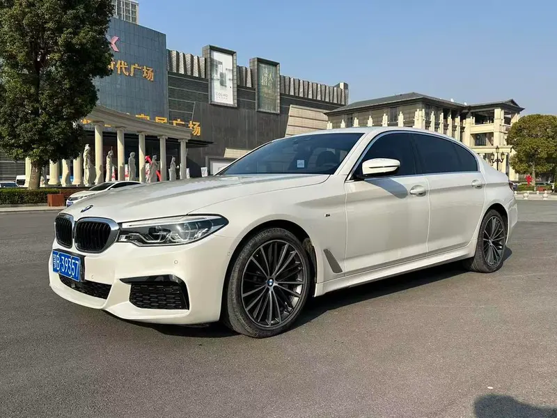BMW 5-Series, 2019