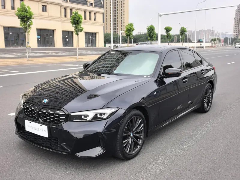 BMW 3-Series, 2023