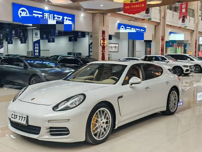 Porsche Panamera, 2016