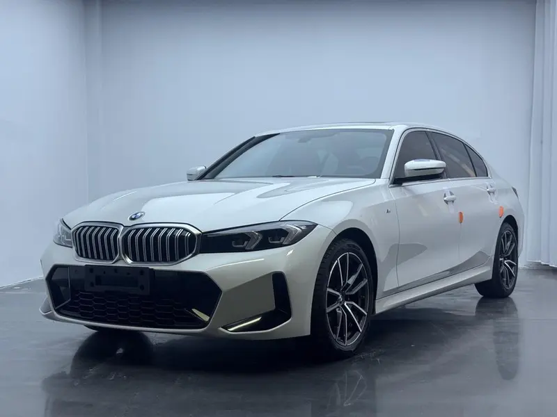 BMW 3-Series, 2023