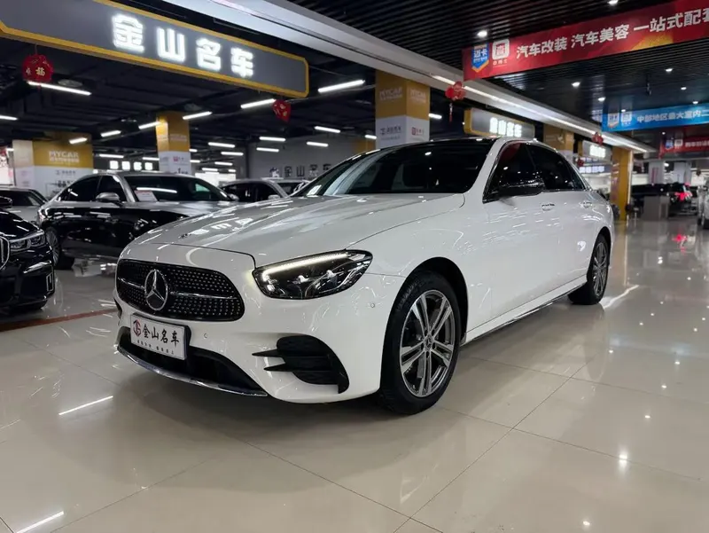 Mercedes-Benz E-Class, 2022
