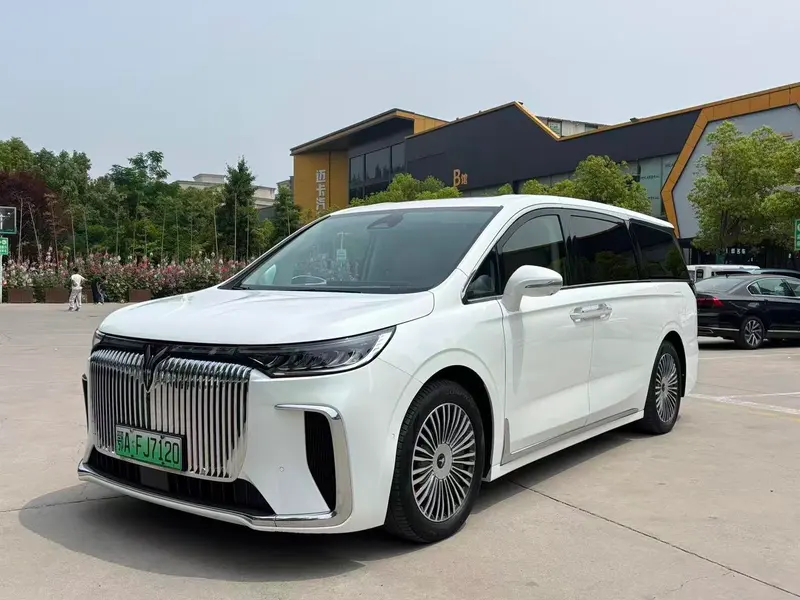 Voyah Dreamer PHEV, 2025