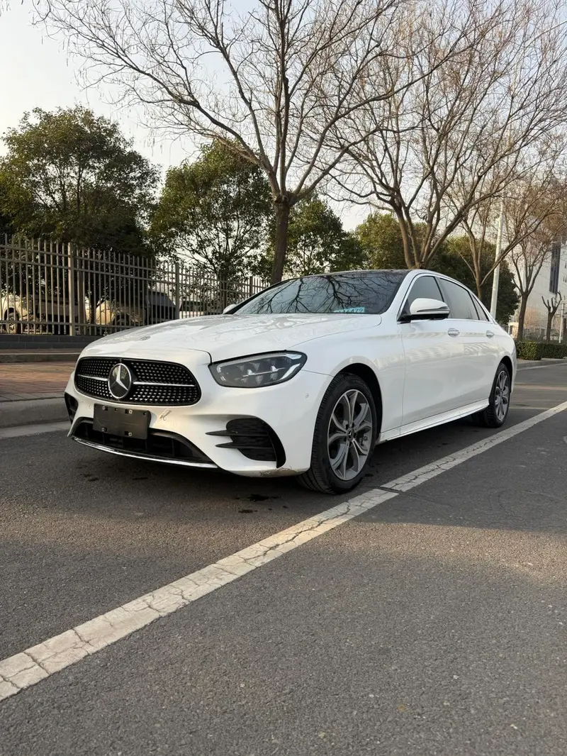 Mercedes-Benz E-Class, 2022