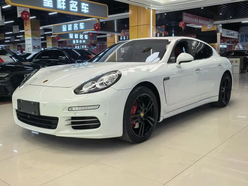 Porsche Panamera, 2016