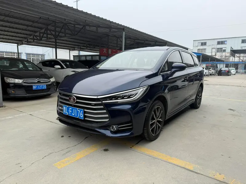BYD Song MAX, 2017